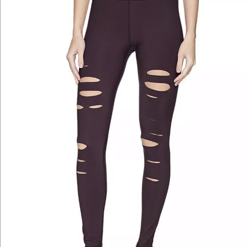 Alo Yoga warrior leggings Eggplant medium NWT